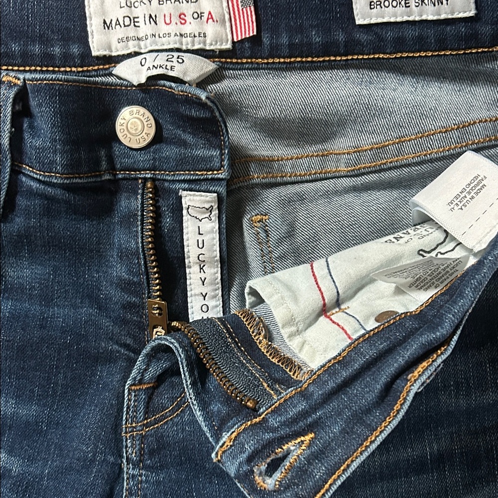 Lucky Brand Women's Dark Blue Skinny Jeans - Picture 3 of 8